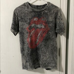 The Rolling Stones Like New Women’s Distressed Look Graphic Tee Size Large